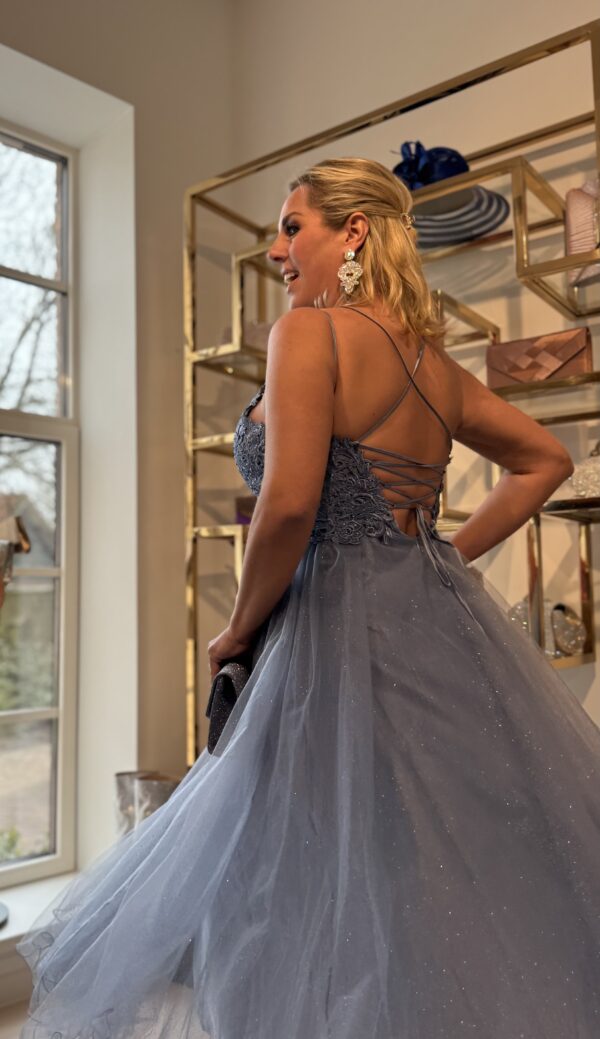 Prachtige korte jurk grijs/blauw