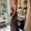 Bruine avondjurk met glitters